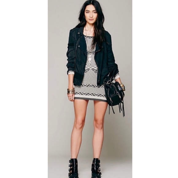 Free People Dresses & Skirts - Free People Size Medium/Large  Long Sleeve Body Con Dress Black and Creem